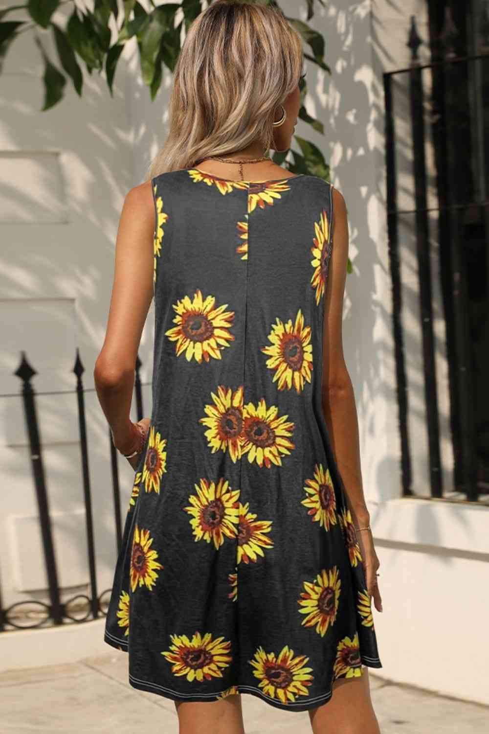 Printed Round Neck Sleeveless Dress with Pockets Trendsi