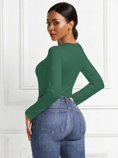 Round Neck Long Sleeve Bodysuit Trendsi