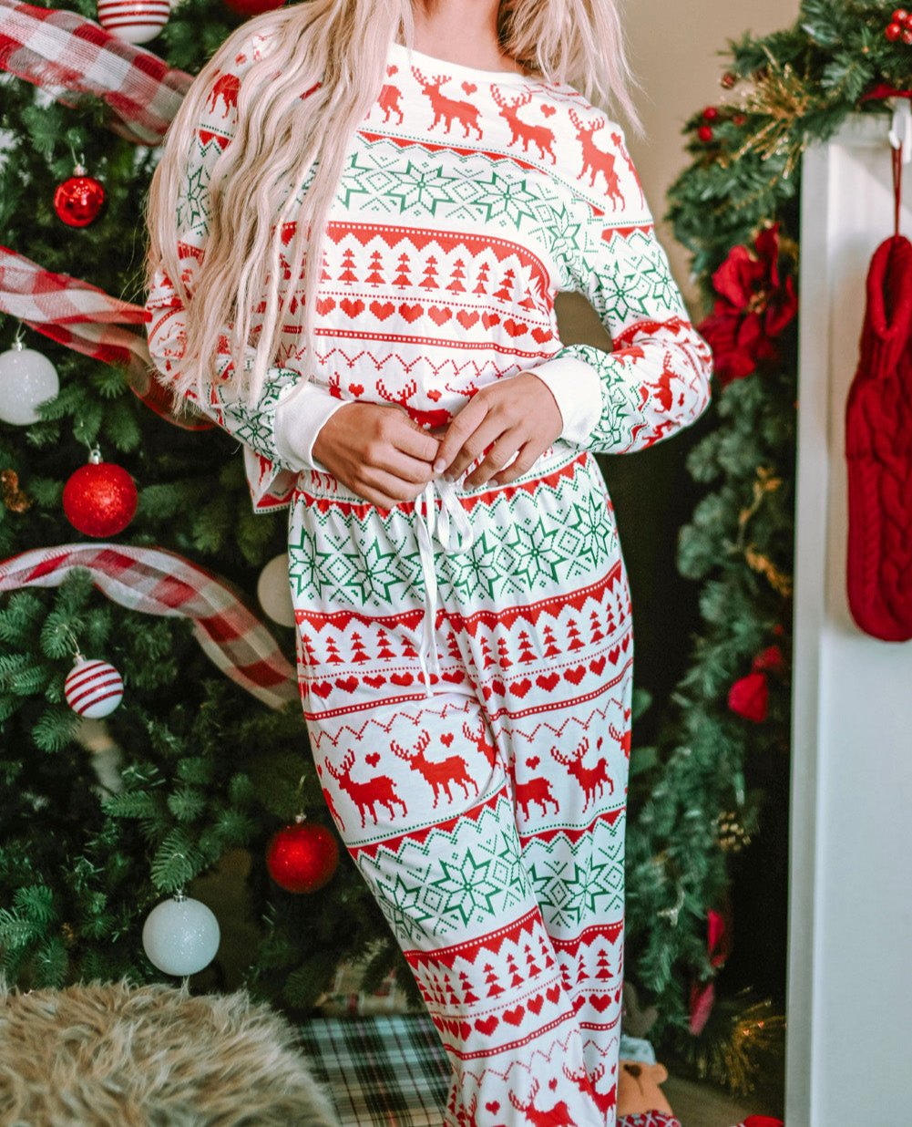 Christmas Element Round Neck Top and Pants Lounge Set