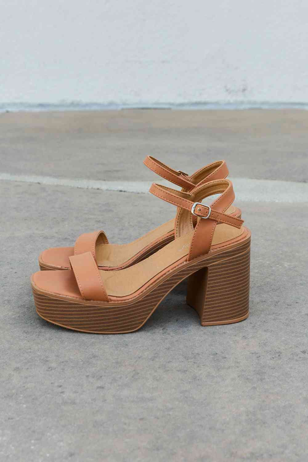 Weeboo Feel It Platform Heel Sandals Trendsi